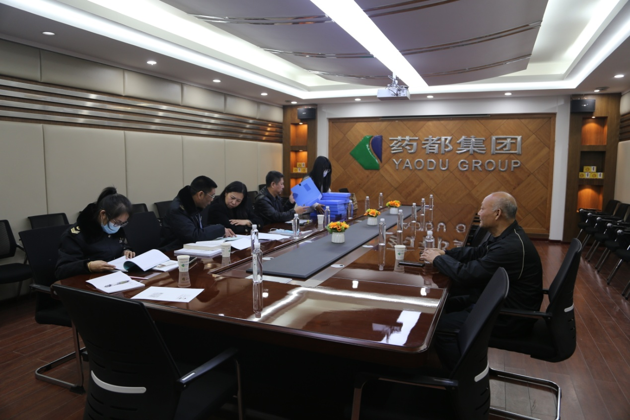 安國市衛生監督所領導到藥都集團檢查職業病危害風險分類分級落實情況